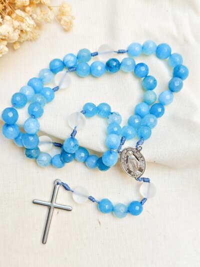 Różaniec z jadeitu niebieskiego Cudowny Medalik
